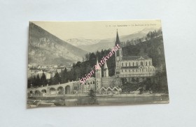 LOURDES - La Basilique et la Grotte (132)