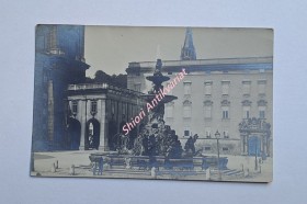 SALZBURG - Hofbrunnen mit der Residenz