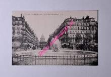 PARIS - La Rue Soufflot (524)